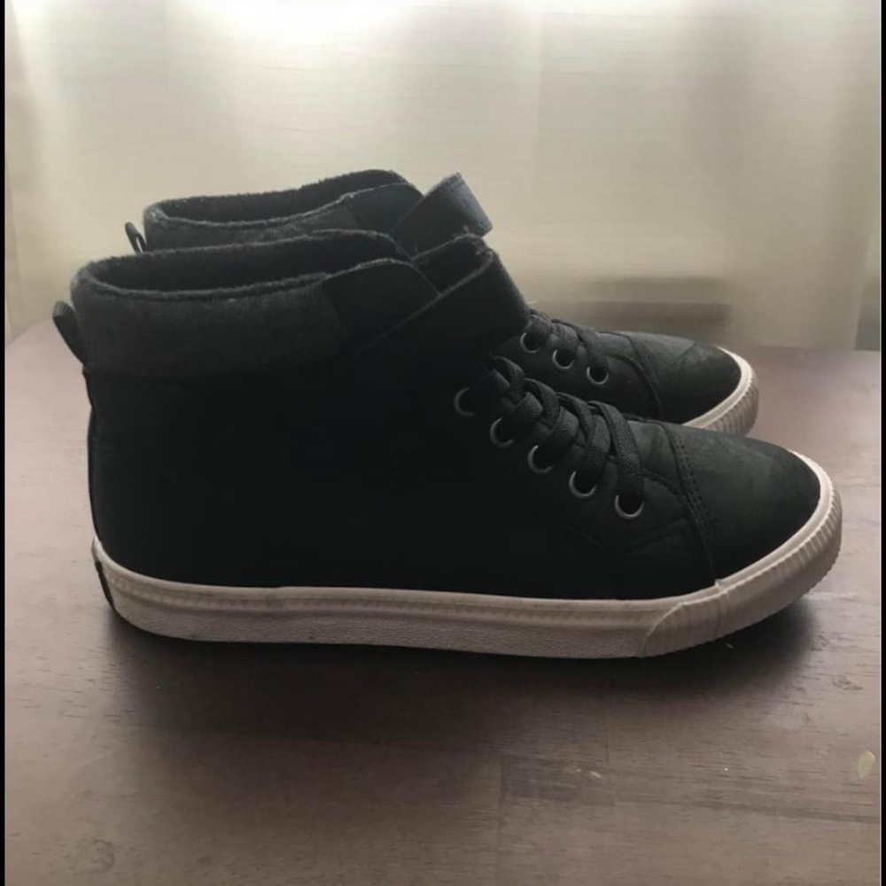 Boys HM sneakers